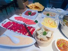-潮牛壹号鲜牛肉火锅(世界城广场店)