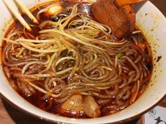 -麻婆婆白家肥肠粉(海岸城店)
