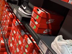 -NIKE上海青浦优选体验店
