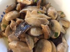 -同济大学本部学苑饮食广场