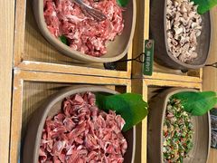 -爱伲牛肉火锅自助(景洪店)