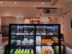 面包甜点陈列柜-喜茶(深圳丰盛町店)