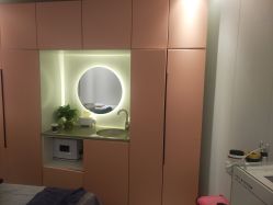 -LESSMORE科技头皮理容中心