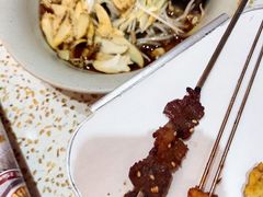 -小董哥烤串·爆汁大油边(故宫店)