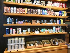 零售区-星巴克臻选(深圳罗湖万象城店)