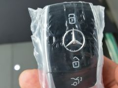 -上海星瀚奔驰4S店(红柳路店)