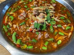 -兔行天下-鸿鹤鲜锅兔(中海国际店)