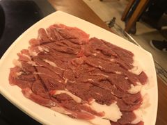 手切羊腿肉-情忆草原涮肉馆