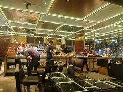 -大中华希尔顿酒店-念自助餐·嗨啤·小龙虾