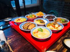 -蓝田九大碗民俗食府(蓝田店)