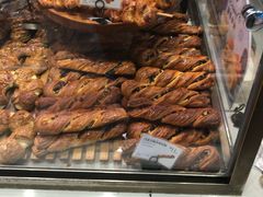 -巴黎贝甜(大宁国际商业广场店)