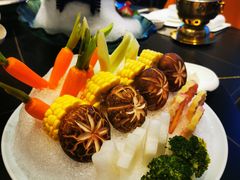 -鼎泰亨·海鲜牛肉餐厅(滨江店)