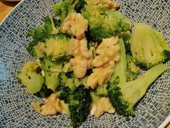 西蓝花拌桃仁-赤宴·川菜(玉林店)
