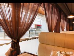 -爱丽丝牛排西餐厅(光谷步行街店)