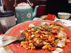 首创酥脆油浸鱼-南昌大饭店·非遗南昌菜(万寿宫店)