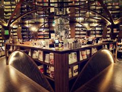 -钟书阁(松江泰晤士小镇店)