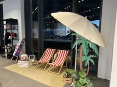 -TESLA 特斯拉(上海太古汇体验店)
