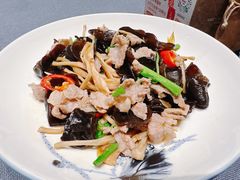 金针菇炒土猪肉-海门鱼仔·潮汕味(百信广场西区店)