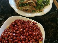 -菌海森林·非遗野生菌火锅(西山区滇池路摩根道店)