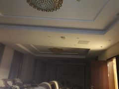 -中家鑫园温泉酒店鑫悦汤泉