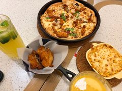 -必胜客(康华路店)