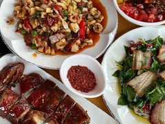 -大众跷脚牛肉馆·非遗传承单位(峨眉山店)