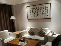 -雍村饭店(西安钟楼大差市地铁站店)