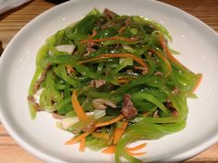 -小镇大厨新概念复合中餐厅(万达广场大连高新店)
