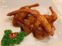玻璃烧乳鸽-利苑酒家(宜安广场店)