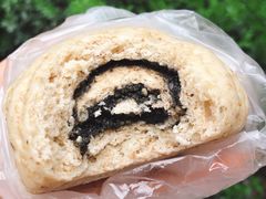 全麦黑芝麻包-玉华台饭庄(裕中西里小区店)