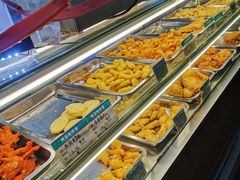 自助取餐区-春苗炸鸡