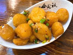 粉糯小土豆-黑白电视长沙小吃(美林M·LIVE天地东座店)