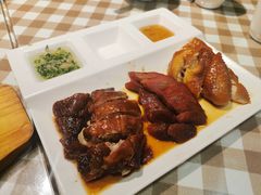 -新大咀港式茶餐厅(宝山万达店)