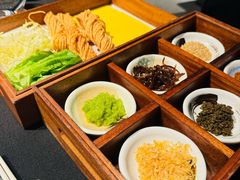 -鲁采LU STYLE(新天地店)