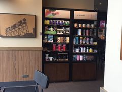 -星巴克臻选(盐城金鹰聚龙湖店)