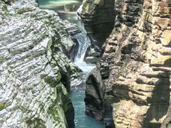 -蝶舞清江·恩施地心谷景区