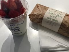 -巴黎贝甜(大宁国际商业广场店)