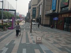 -龙湖西安曲江天街