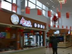 -窦店服务区-停车场