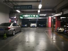 -上海喜玛拉雅酒店-停车场