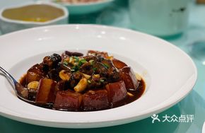 Braised Pork with Eel