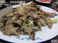 椒盐波旁鱼-唔呶喔哩酒家(生产街店)