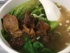 牛腩面-芬芳甜品(同福路店)