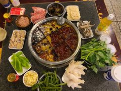 -邓莽子老火锅(中兴路总店)