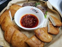 口袋馍夹牛肉-渔乡米香·剁椒鱼头(四方坪店)