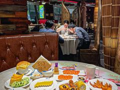 -四海一家自助餐(益田假日广场店)