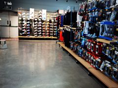 -迪卡侬(徐泾店)