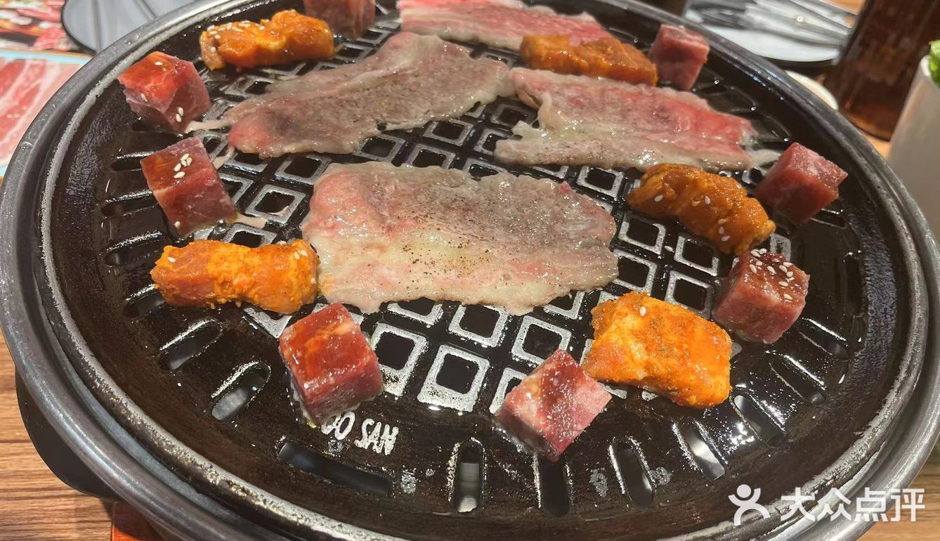 泡菜爱好者直接冲。店里几乎都是团购套餐，单点的没看到啥