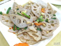 腐乳炒藕片-瑞记湛江鸡饭店·粤西第一鸡(粤垦店)