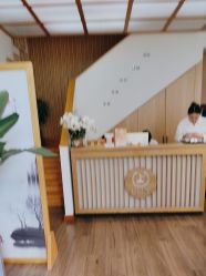 -宥莉·ULLY 痘敏肌•科技皮肤管理中心